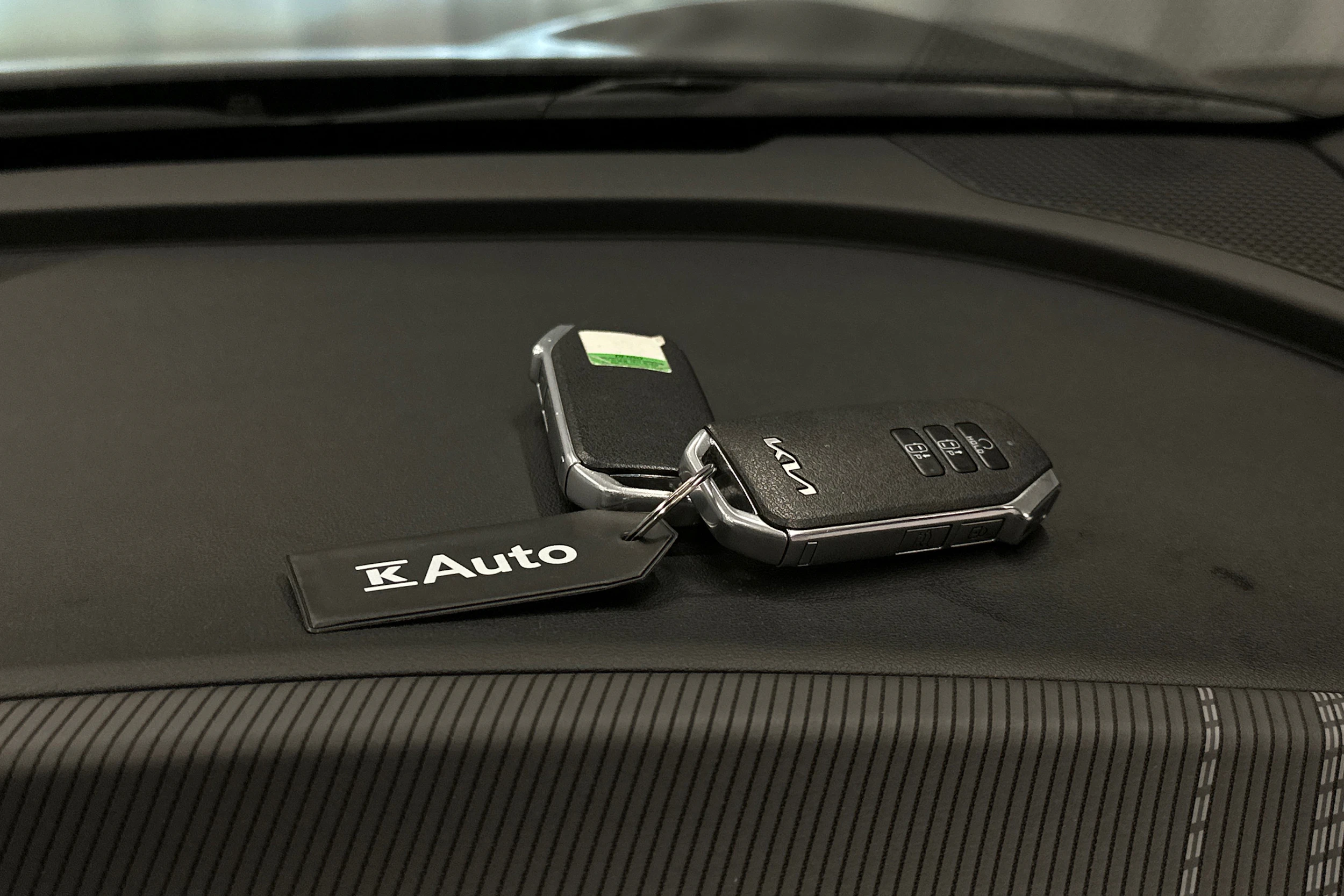 musta Kia EV6 2023 kuva 32.