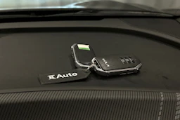 musta Kia EV6 2023 kuva 32.
