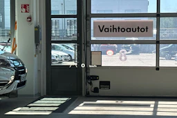 valkoinen Kia EV6 2023 kuva 14.