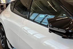 valkoinen Kia EV6 2023 kuva 44.