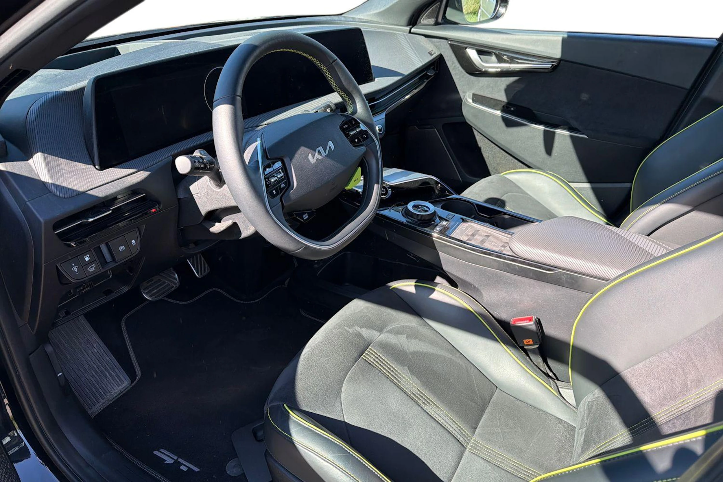 musta Kia EV6 2023 kuva 3.