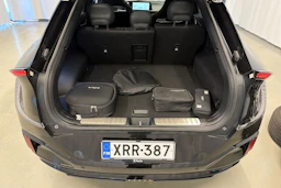 musta Kia EV6 2023 kuva 13.