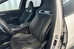 Valkoinen Kia EV6 2023 kuva 15.