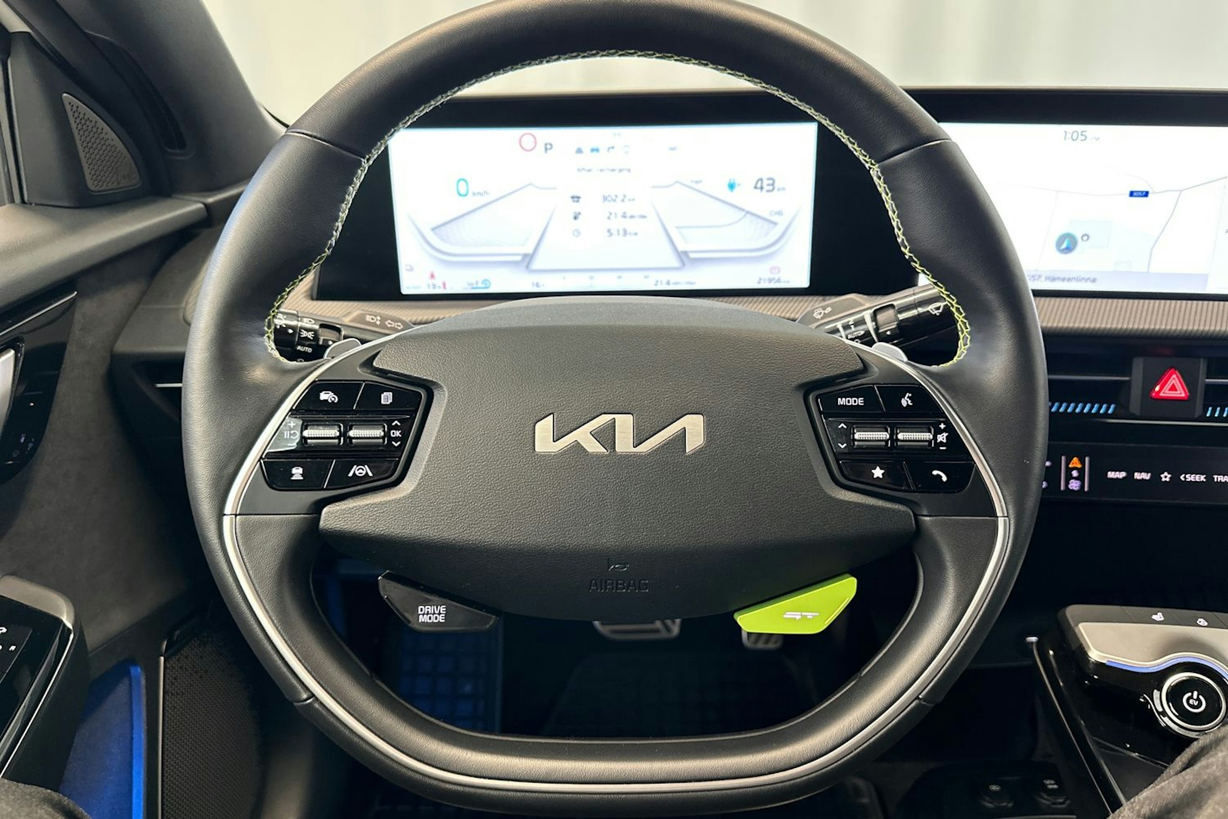 Valkoinen Kia EV6 2023 kuva 21.