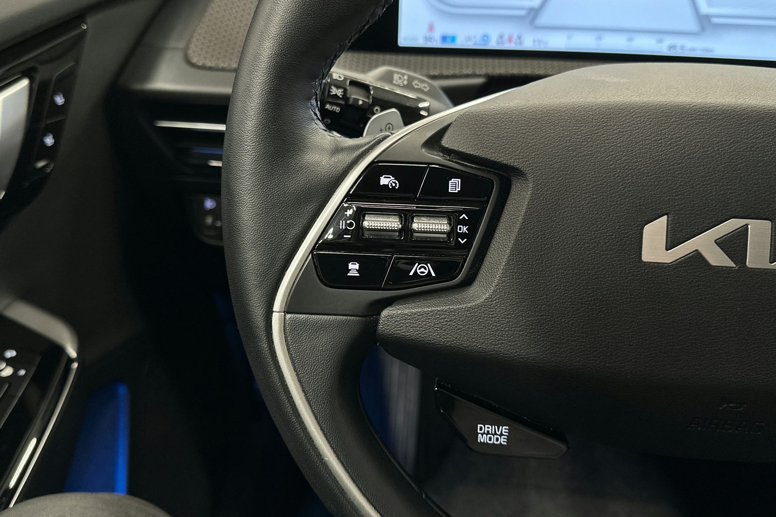 musta Kia EV6 2023 kuva 17.