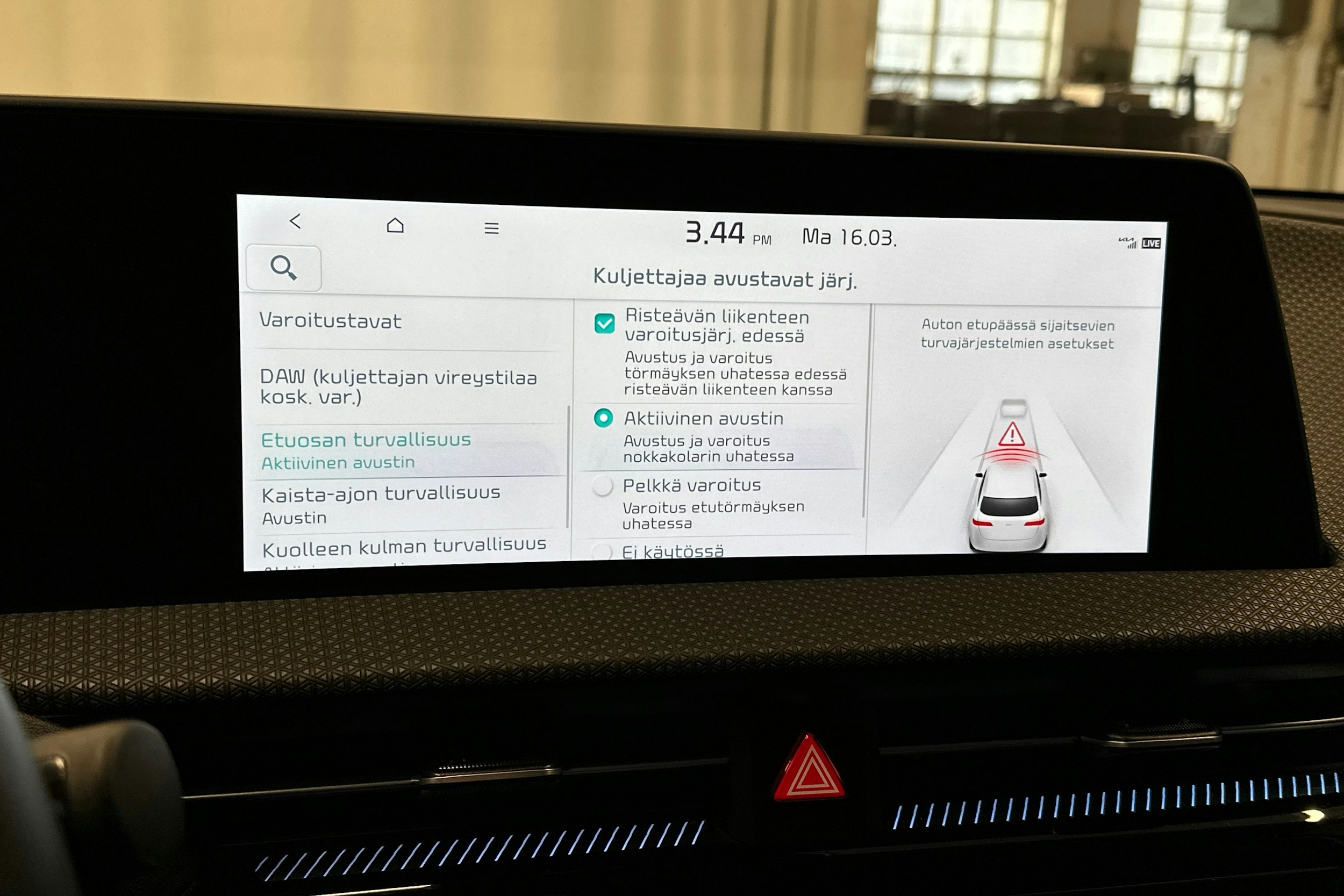 musta Kia EV6 2023 kuva 24.