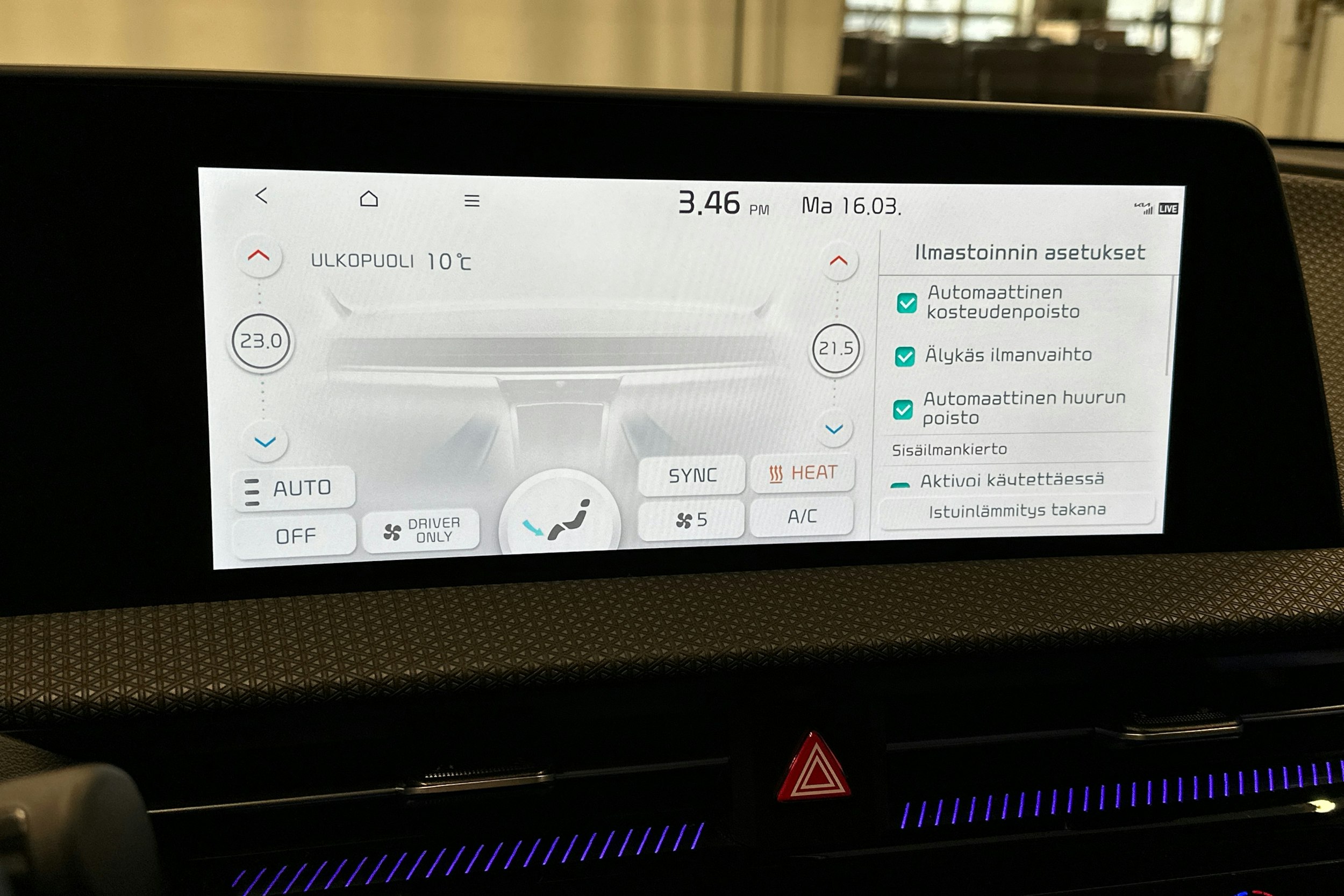 musta Kia EV6 2023 kuva 31.