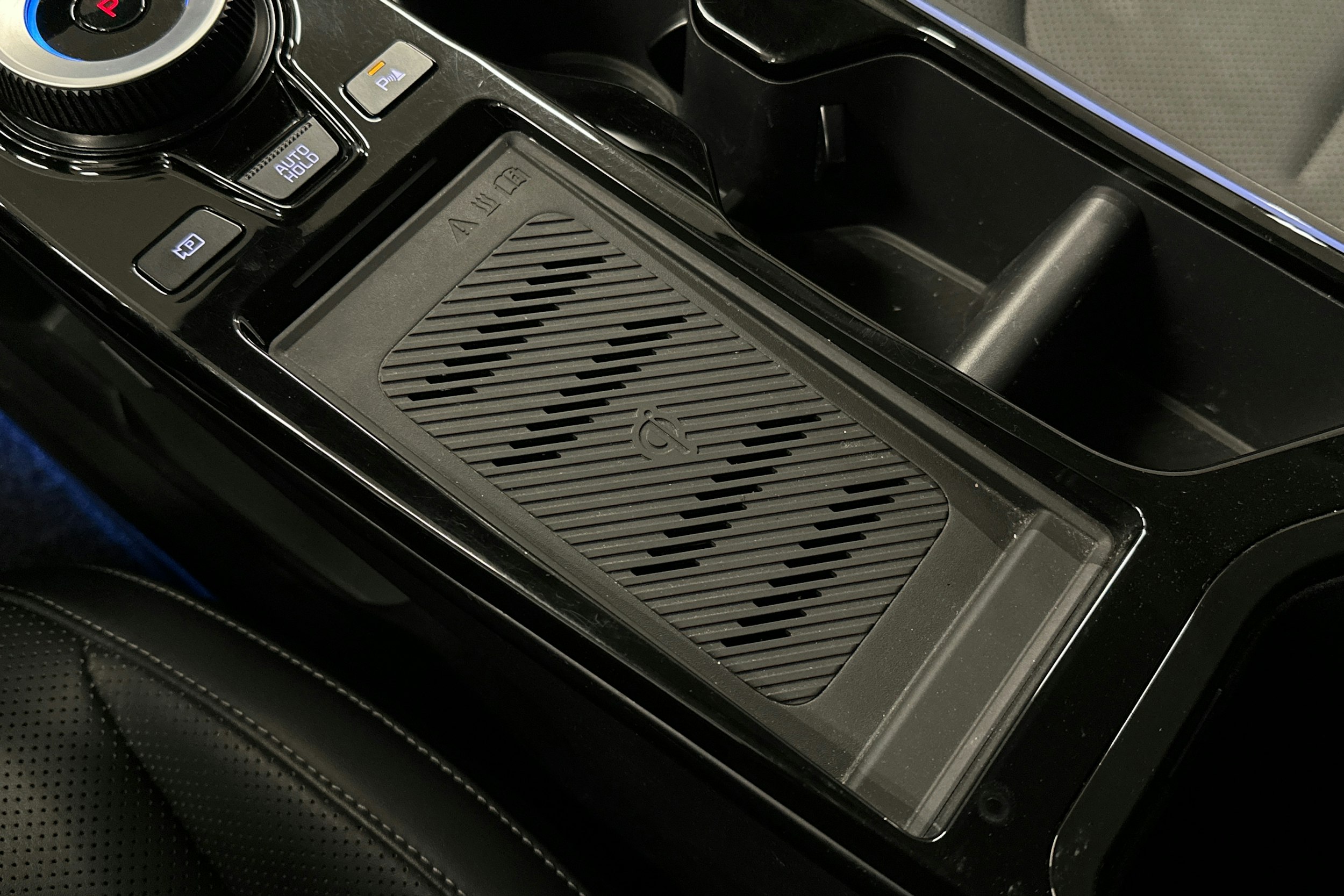 musta Kia EV6 2023 kuva 39.