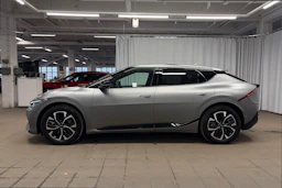 harmaa Kia EV6 2023 kuva 7.
