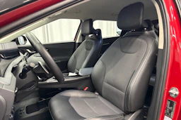 punainen Kia EV6 2023 kuva 27.