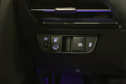 punainen Kia EV6 2023 kuva 19.