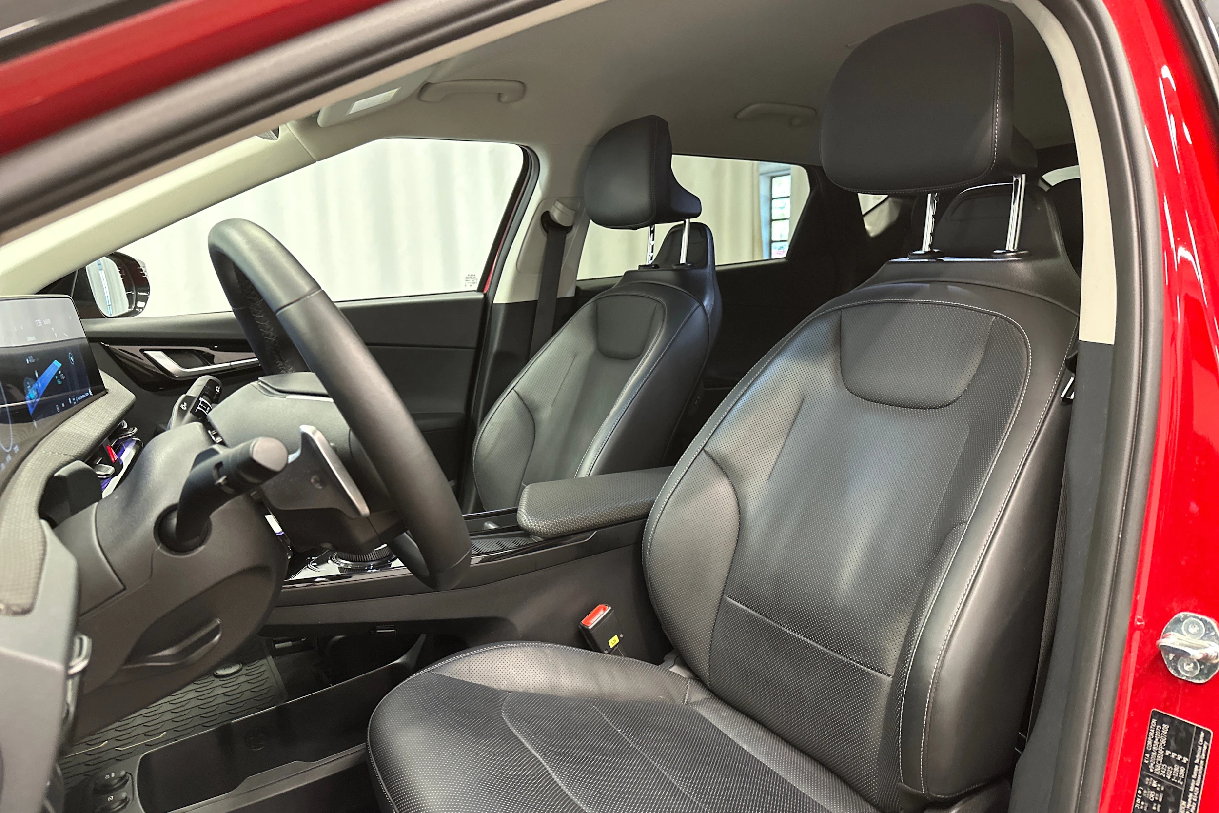 punainen Kia EV6 2023 kuva 29.