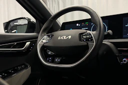 sininen Kia EV6 2024 kuva 16.