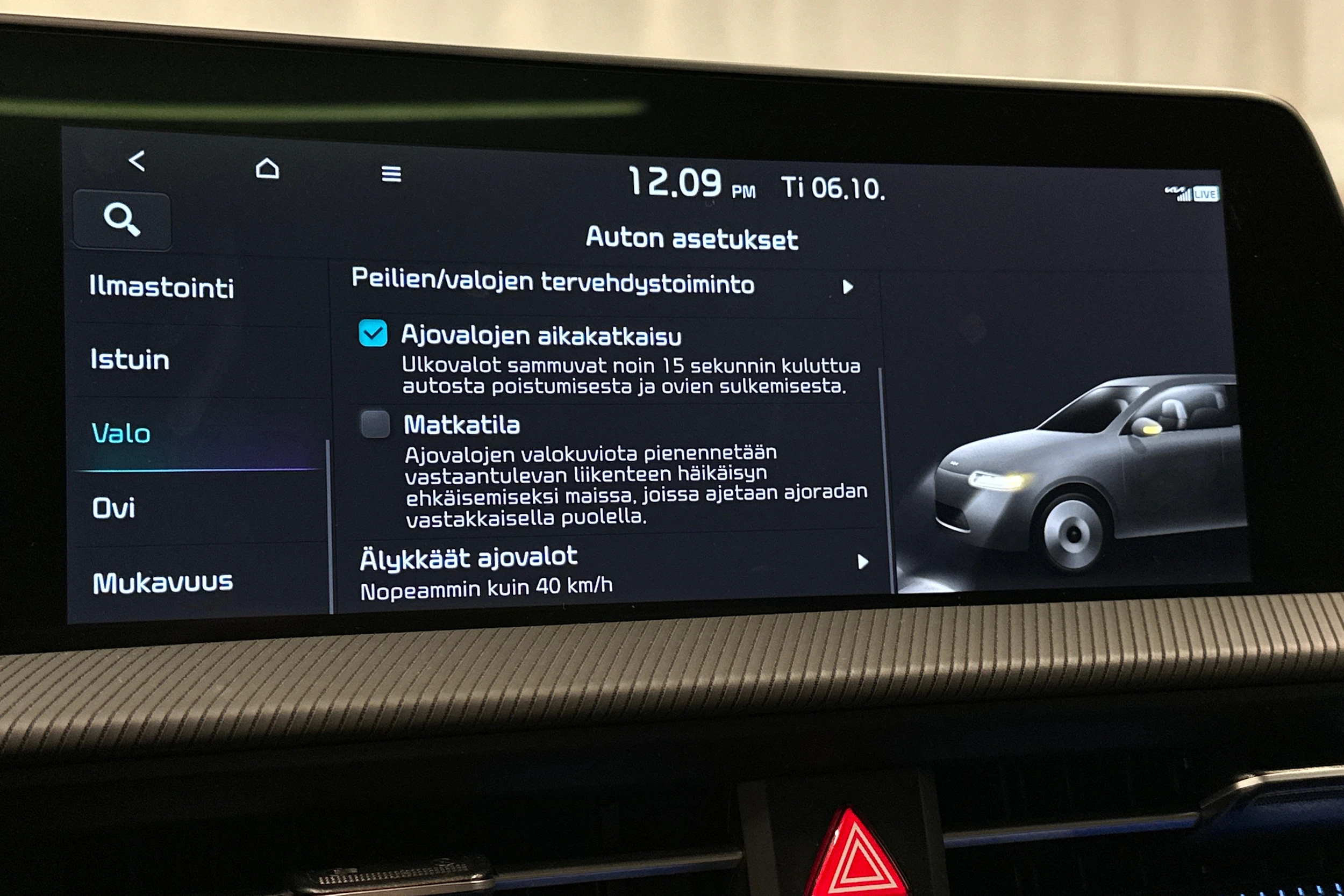 valkoinen Kia EV6 2024 kuva 32.