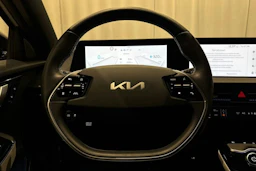 valkoinen Kia EV6 2025 kuva 17.