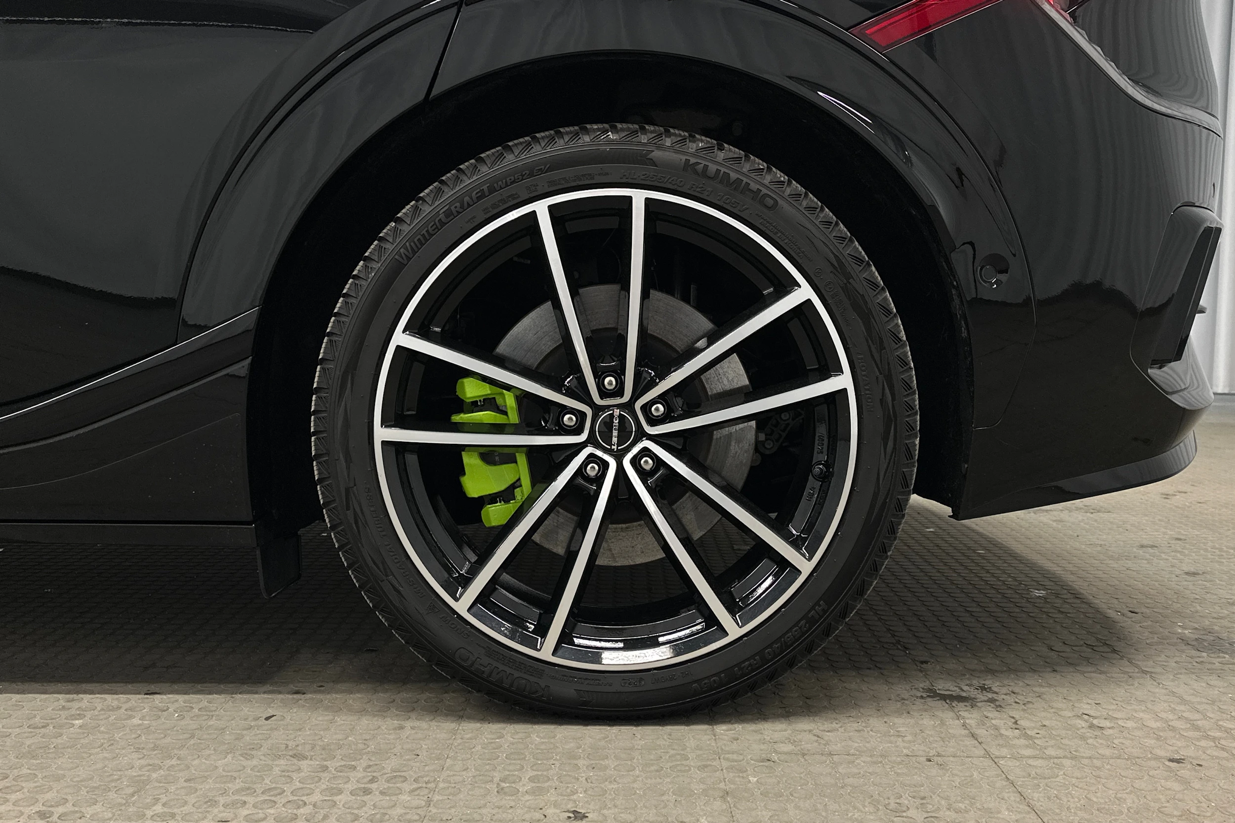 musta Kia EV6 2025 kuva 13.