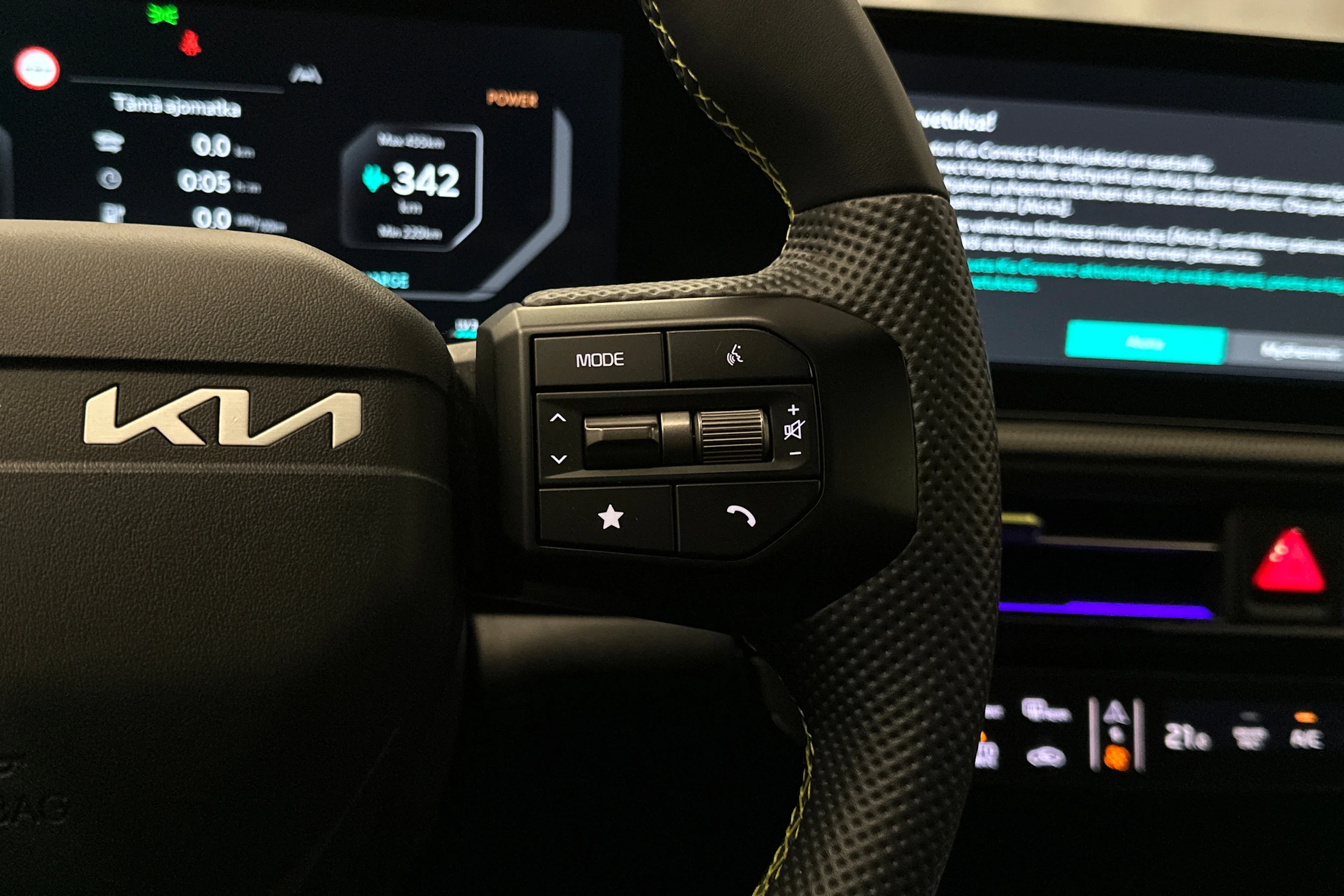 musta Kia EV6 2025 kuva 16.