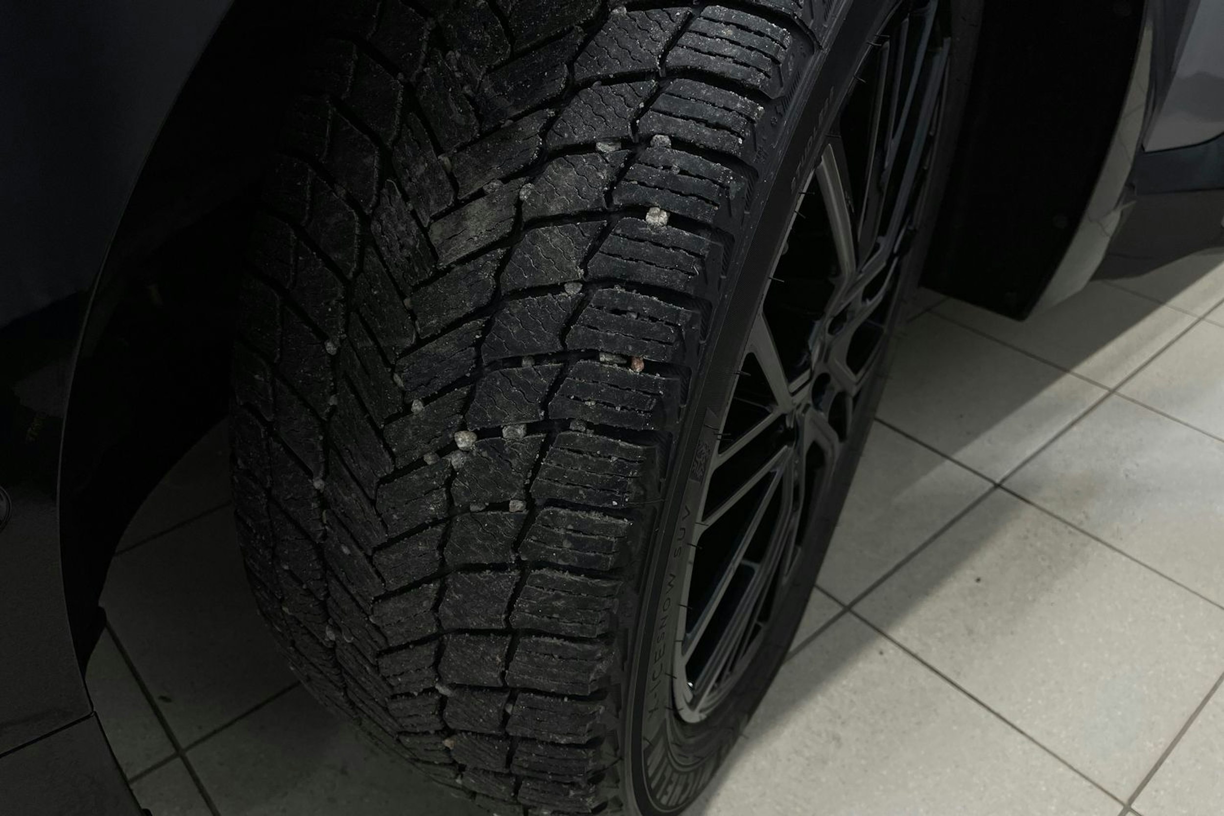 Harmaa Kia EV9 2024 kuva 10.