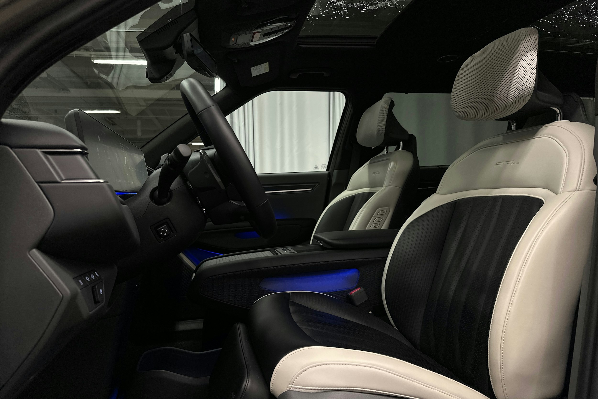 harmaa Kia EV9 2024 kuva 30.