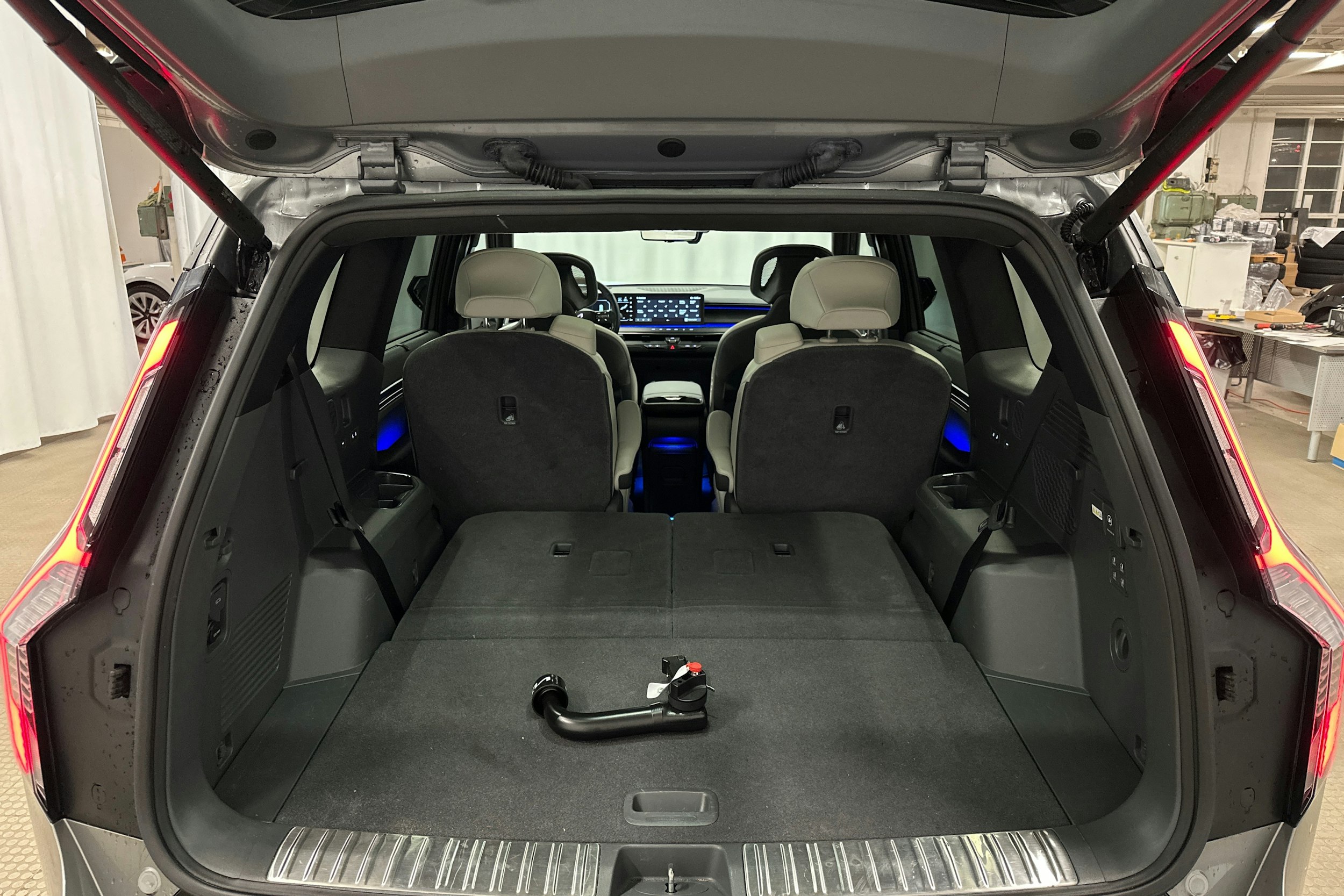 harmaa Kia EV9 2024 kuva 38.