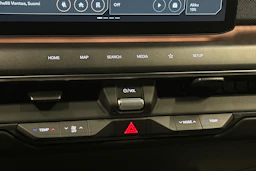 punainen Kia EV9 2024 kuva 31.