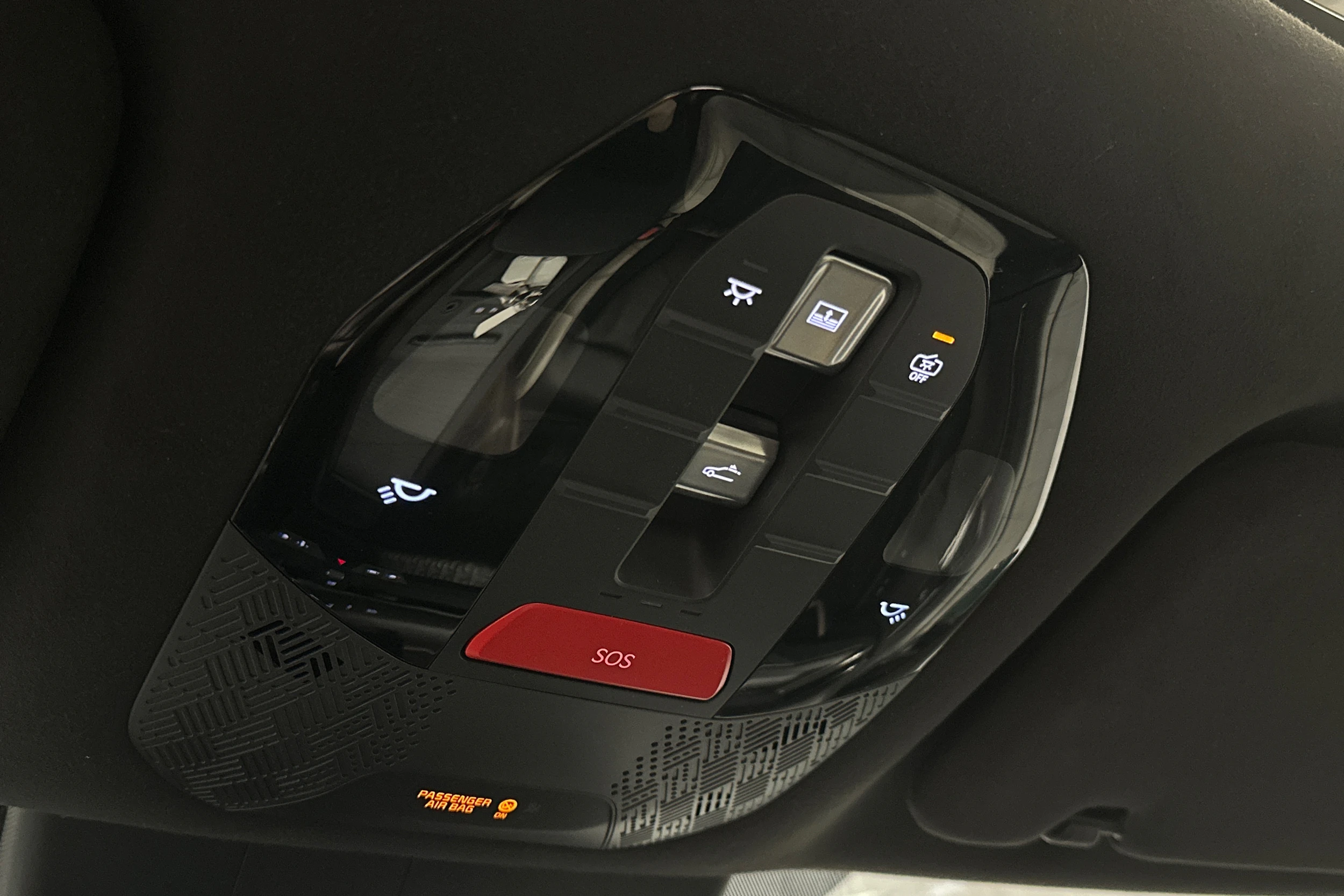 punainen Kia EV9 2024 kuva 42.