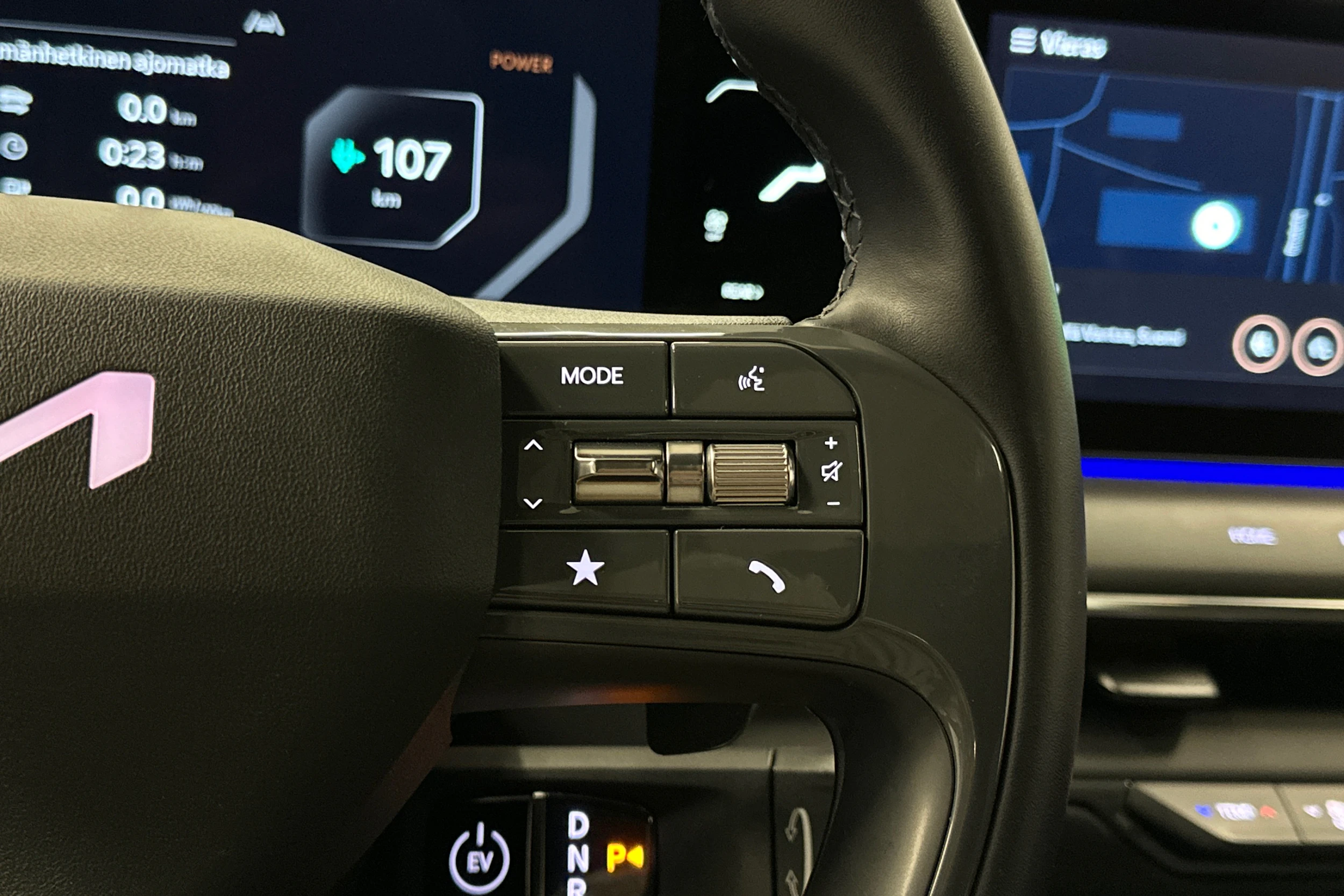 musta Kia EV9 2024 kuva 12.