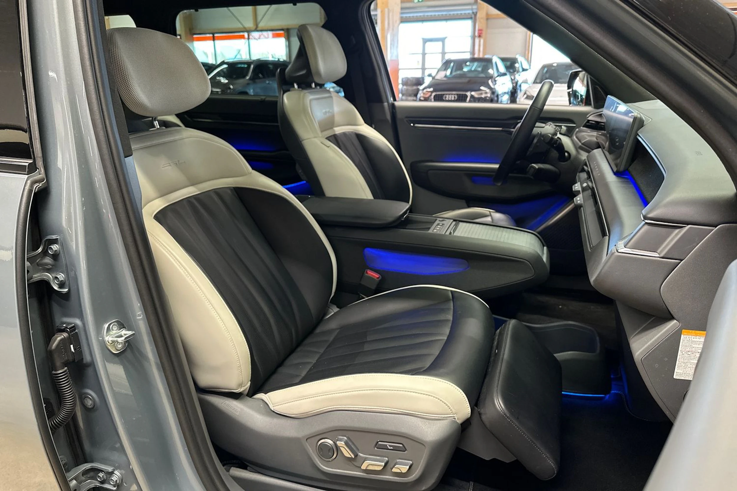 vihreä Kia EV9 2024 kuva 16.