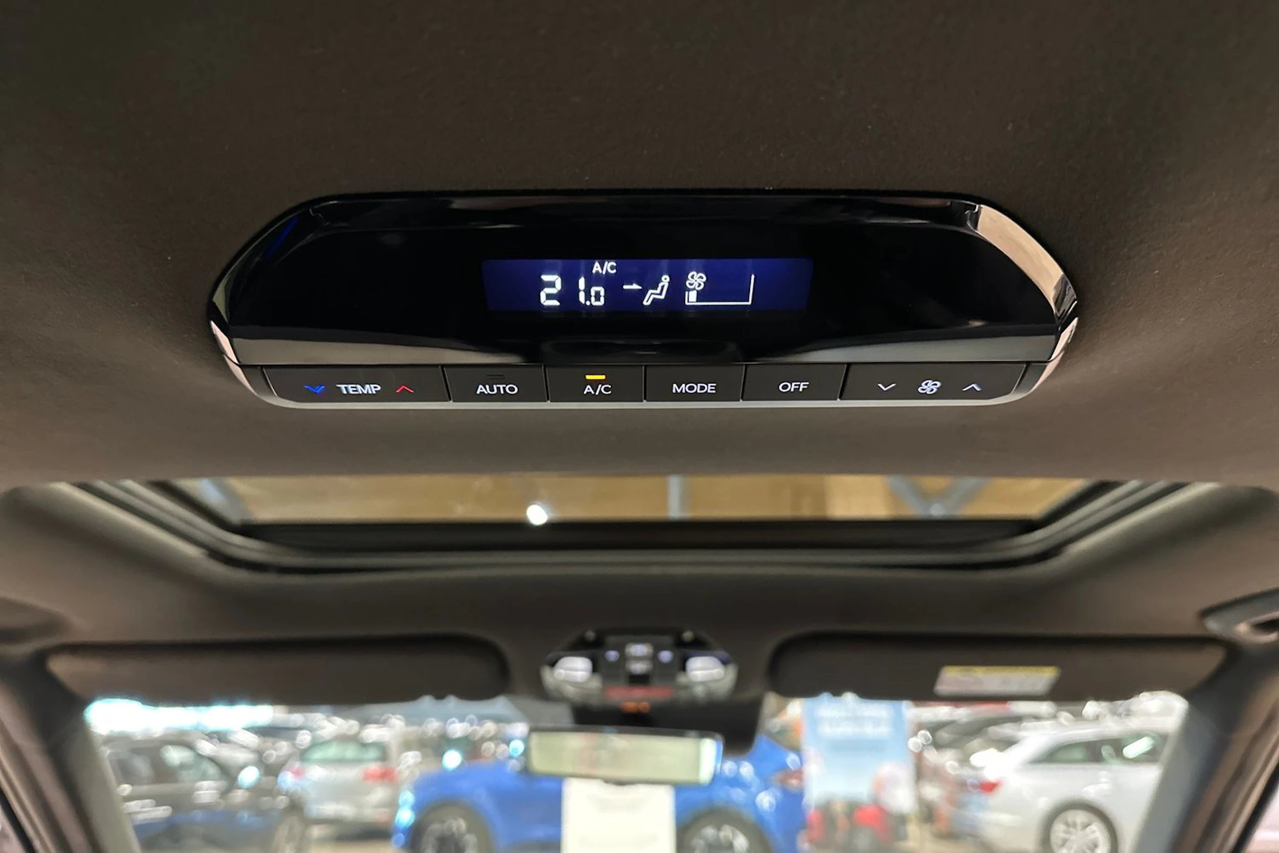 vihreä Kia EV9 2024 kuva 18.