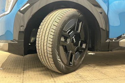 sininen Kia EV9 2025 kuva 10.