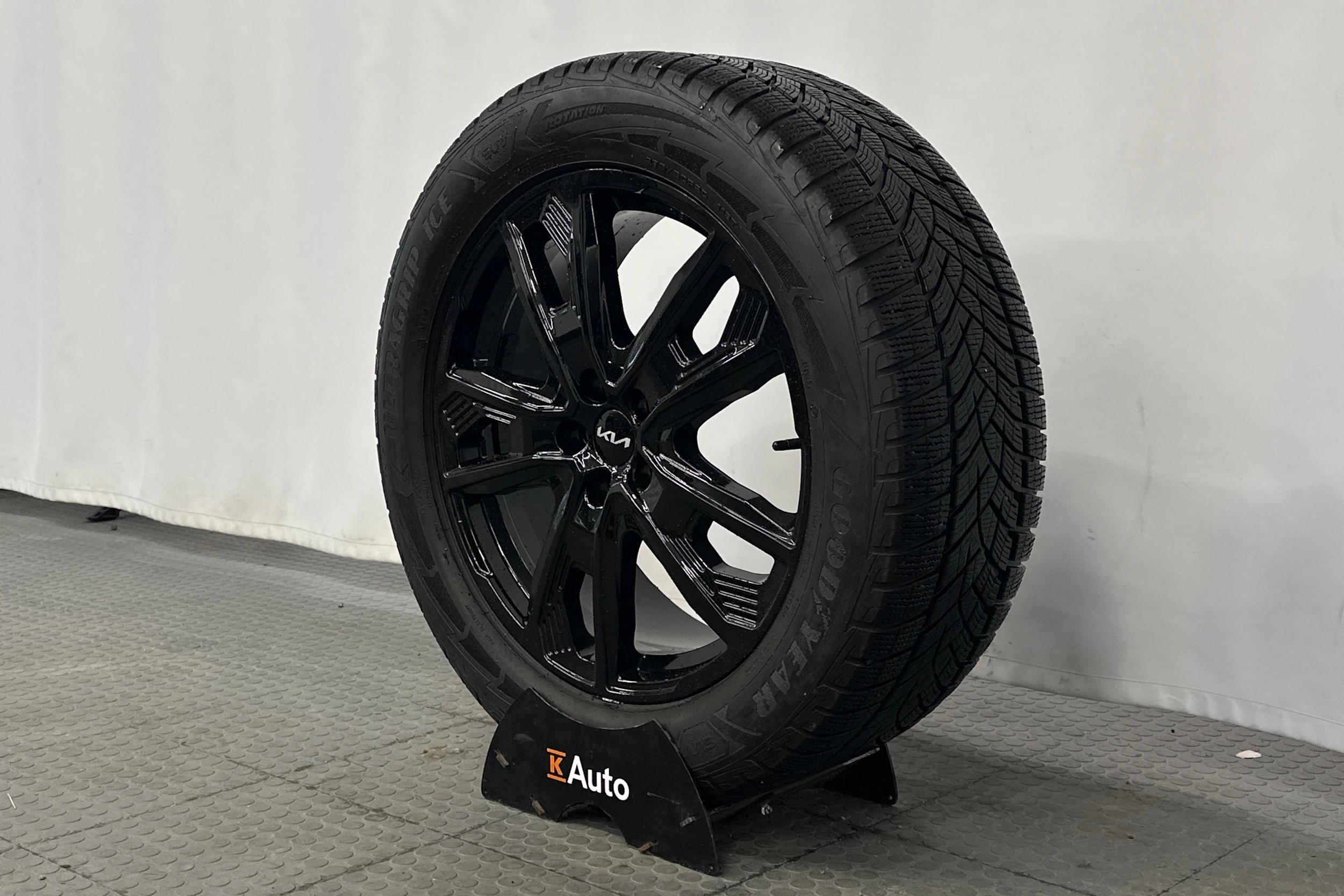 harmaa Kia EV9 2025 kuva 13.