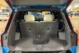 sininen Kia EV9 2025 kuva 39.