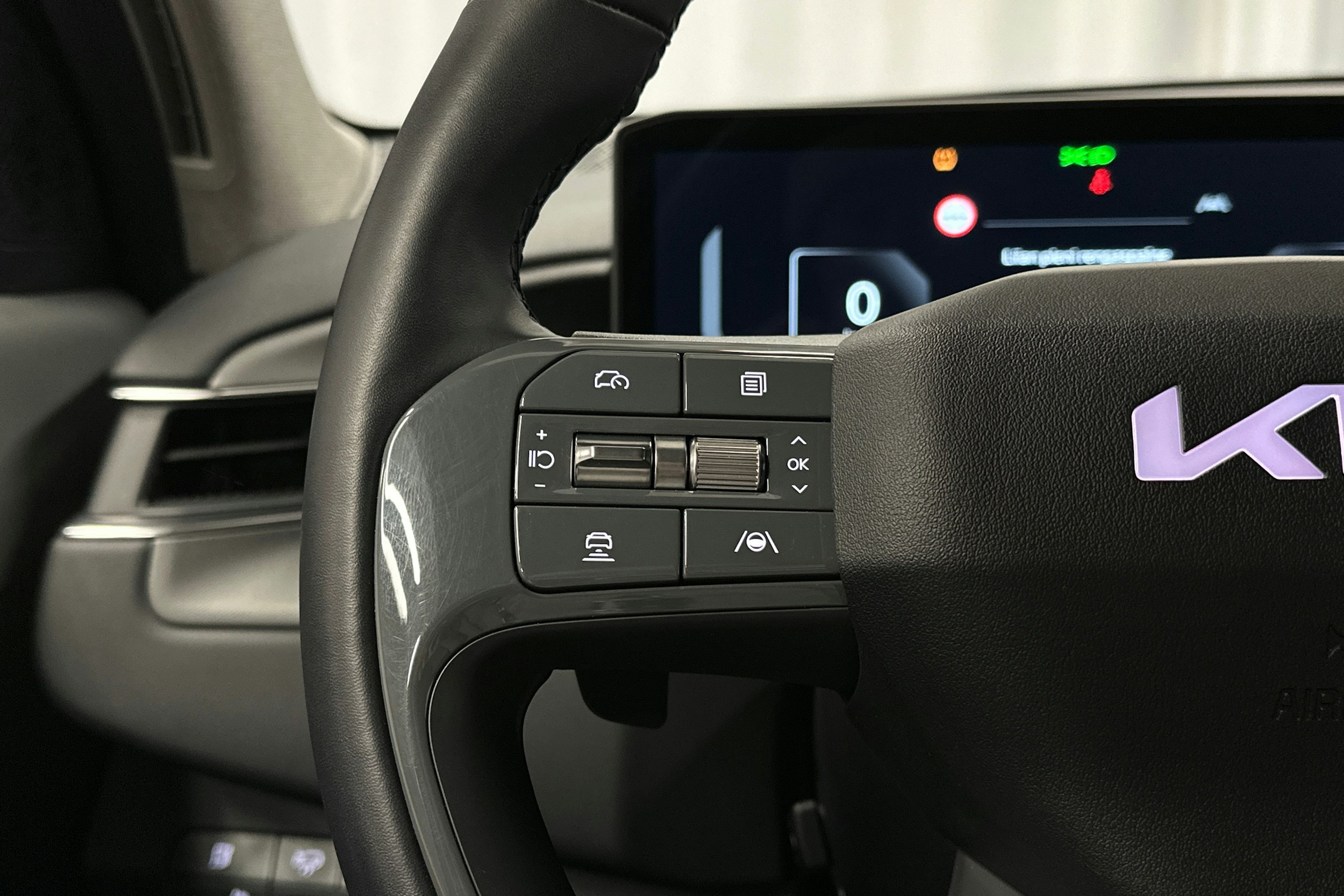 musta Kia EV9 2025 kuva 14.