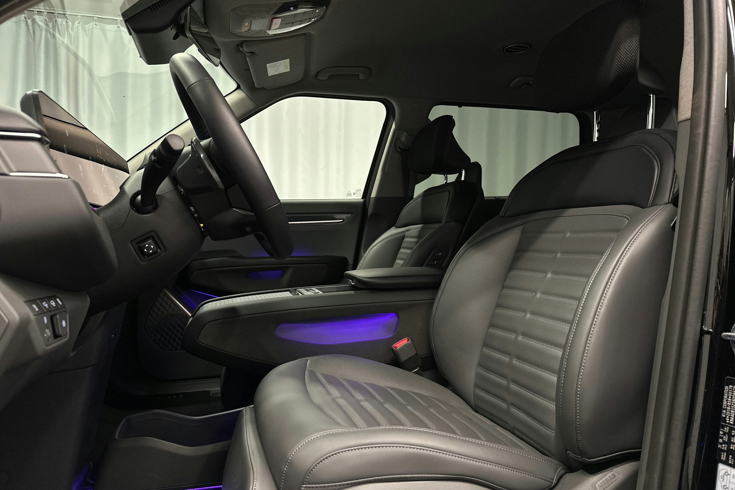 musta Kia EV9 2025 kuva 25.