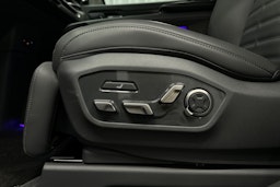 musta Kia EV9 2025 kuva 26.