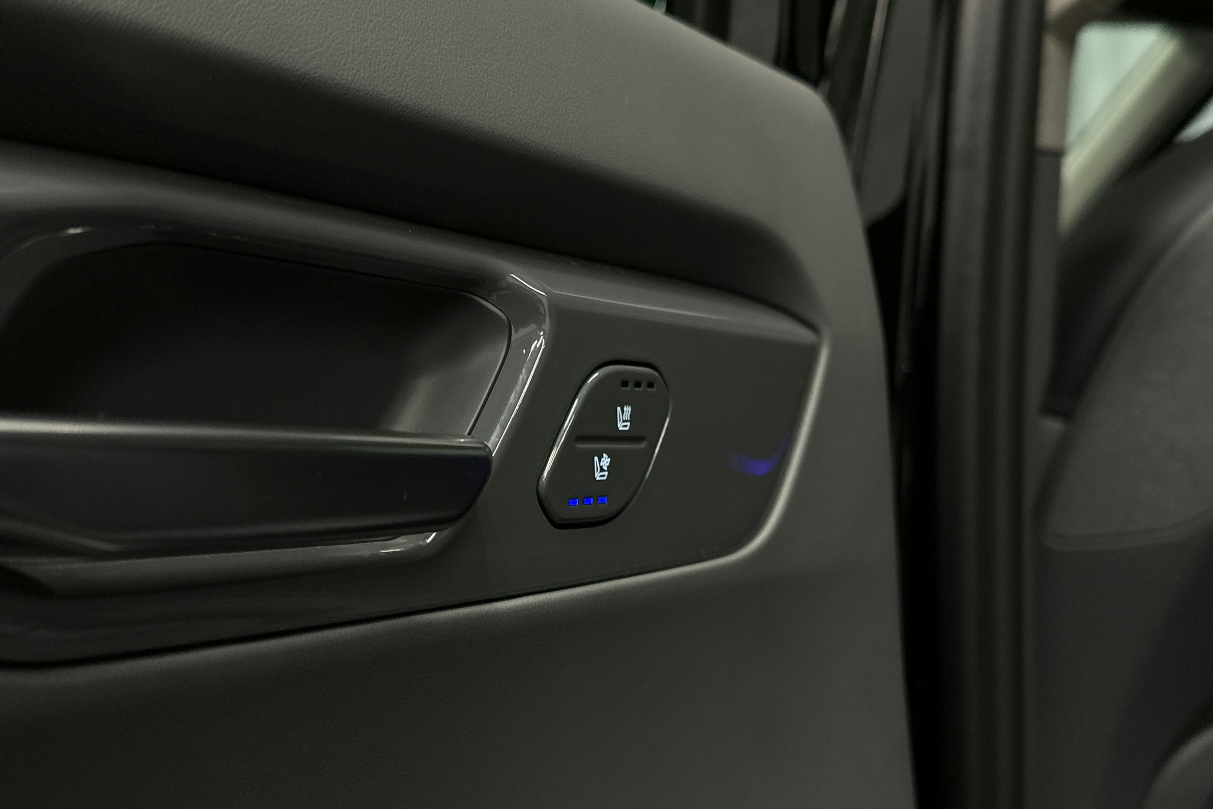 musta Kia EV9 2025 kuva 27.