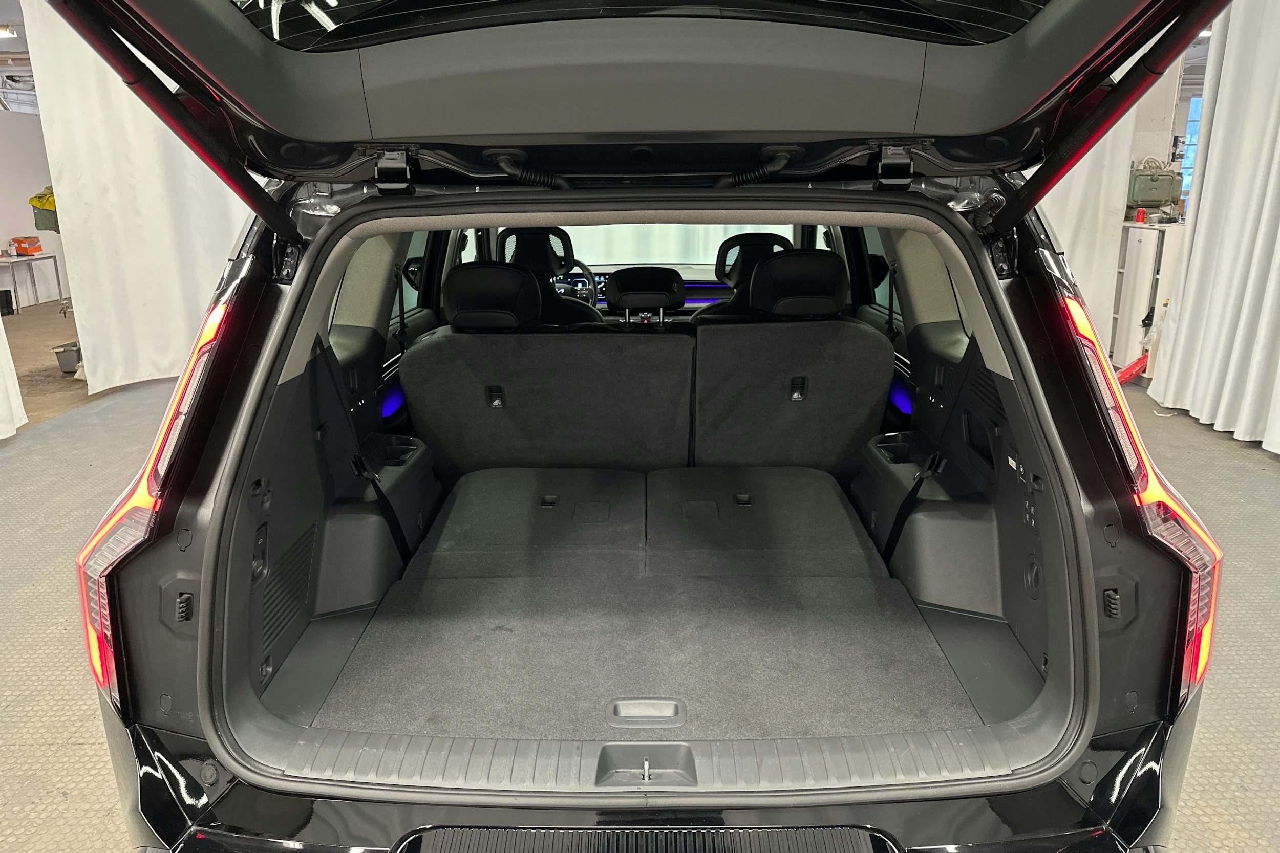 musta Kia EV9 2025 kuva 31.