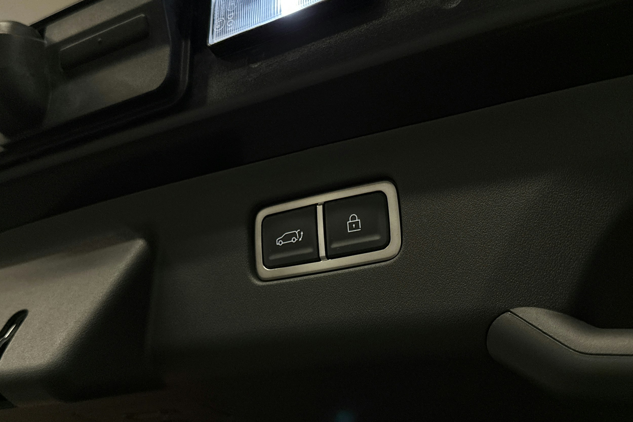 musta Kia EV9 2025 kuva 34.