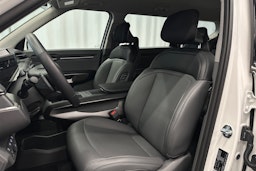 valkoinen Kia EV9 2025 kuva 17.