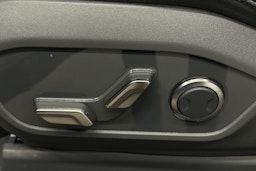 valkoinen Kia EV9 2025 kuva 18.