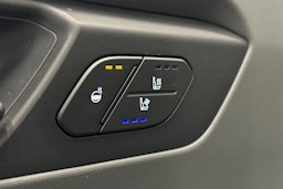 valkoinen Kia EV9 2025 kuva 19.