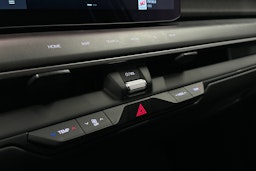 valkoinen Kia EV9 2025 kuva 33.