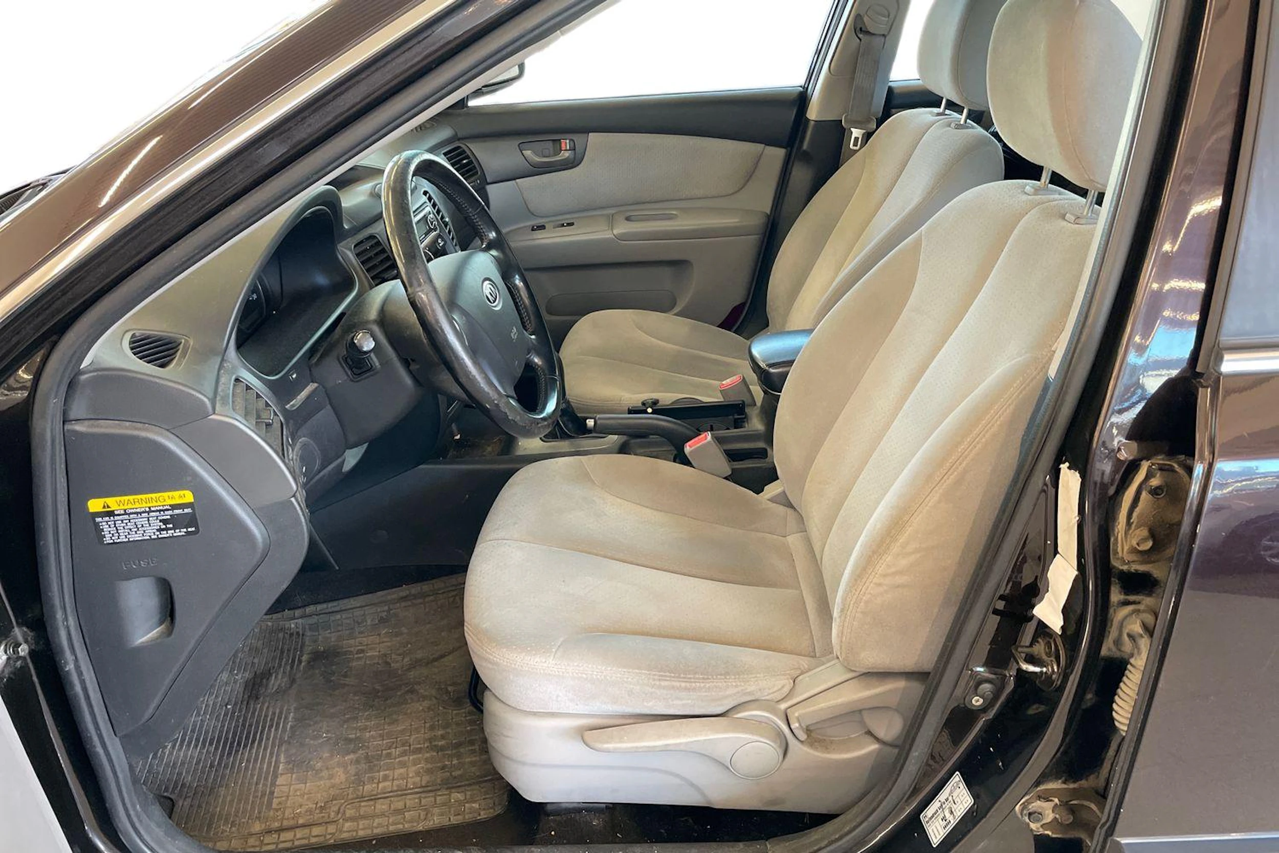 Punainen Kia Magentis 2006 kuva 6.