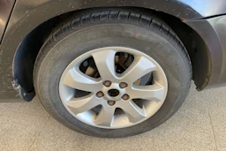 Punainen Kia Magentis 2006 kuva 10.