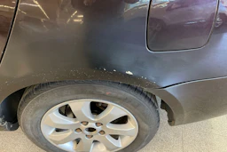 Punainen Kia Magentis 2006 kuva 17.