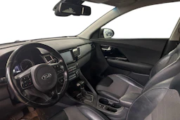 harmaa Kia Niro 2017 kuva 3.