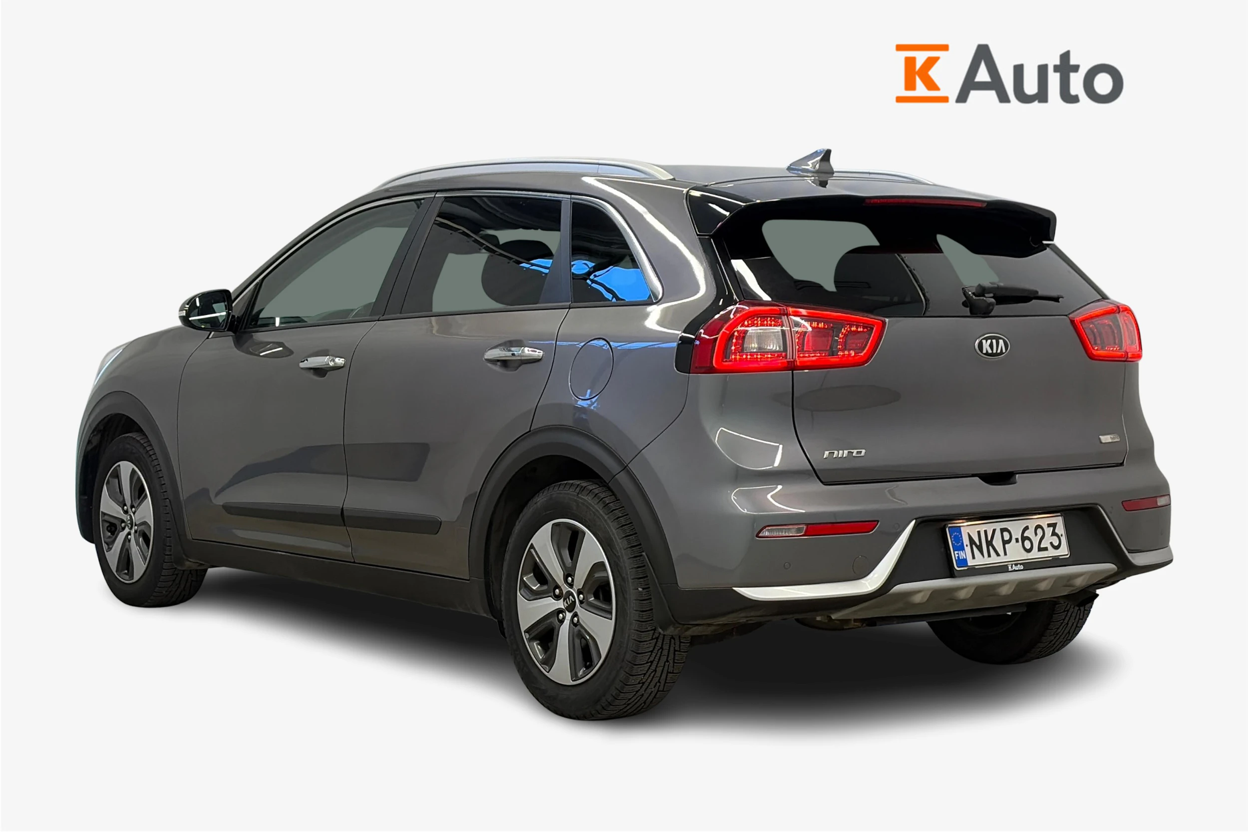 harmaa Kia Niro 2017 kuva 3.