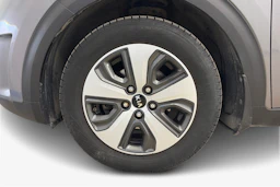 harmaa Kia Niro 2017 kuva 12.