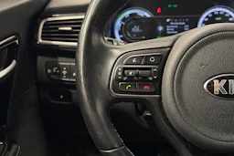 harmaa Kia Niro 2017 kuva 18.