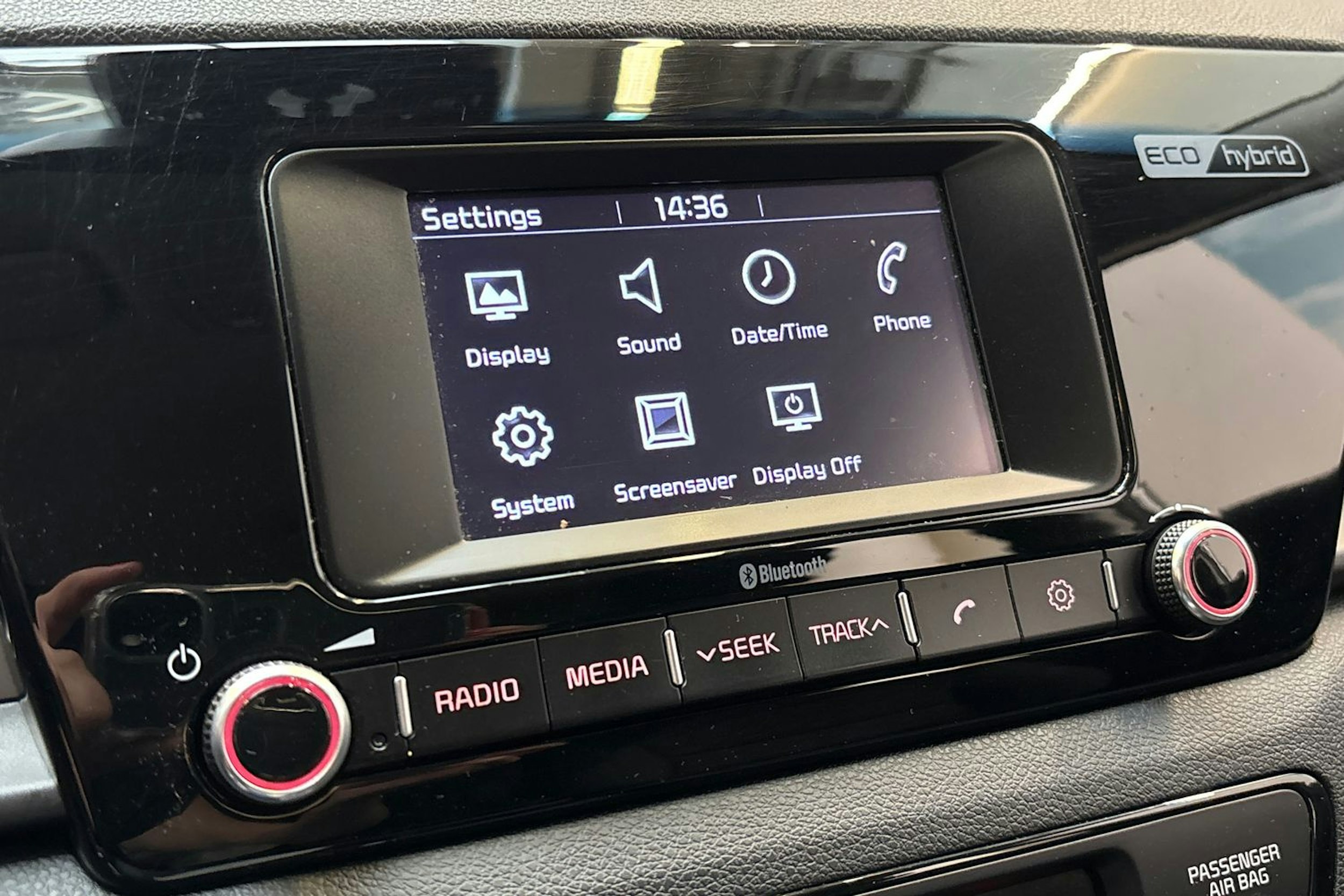 valkoinen Kia Niro 2017 kuva 22.